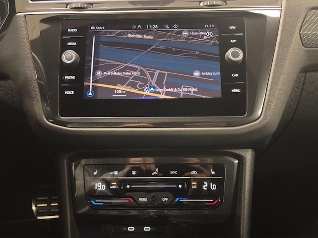 Volkswagen Tiguan 2.0 TSI DSG