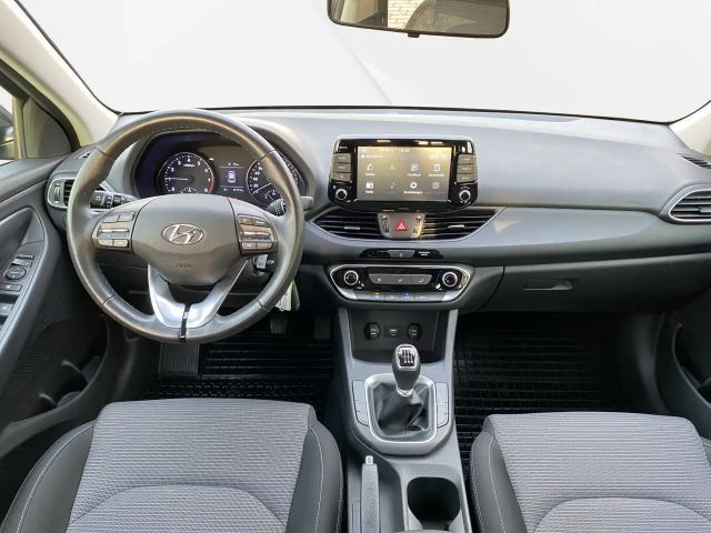 Hyundai i30 Hybrid Select