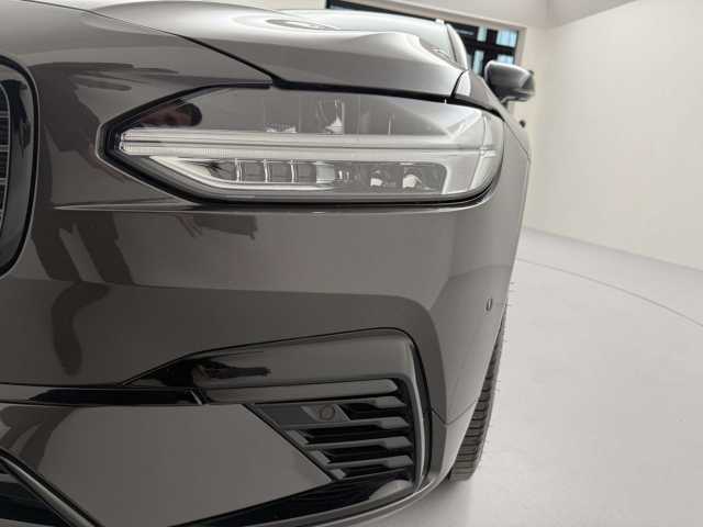 Volvo V90 AWD Dark Plus Recharge T6