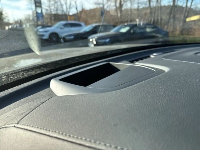 Volvo XC60 AWD R-Design