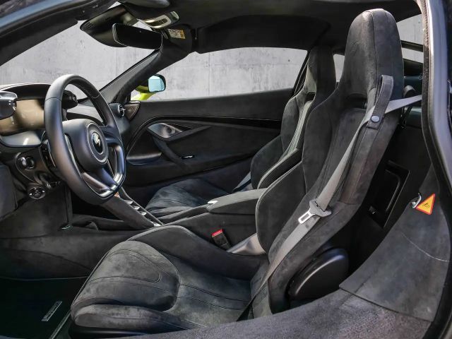 McLaren 750S Coupé Flux Green, Bowers and Wilkins Sound