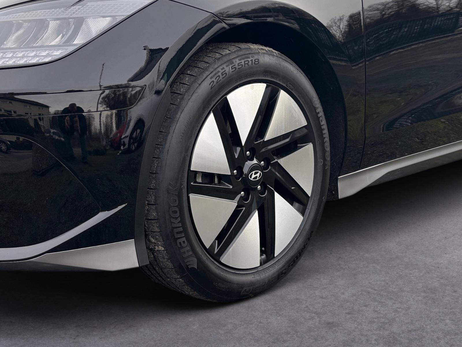 Hyundai IONIQ 6 53kWh