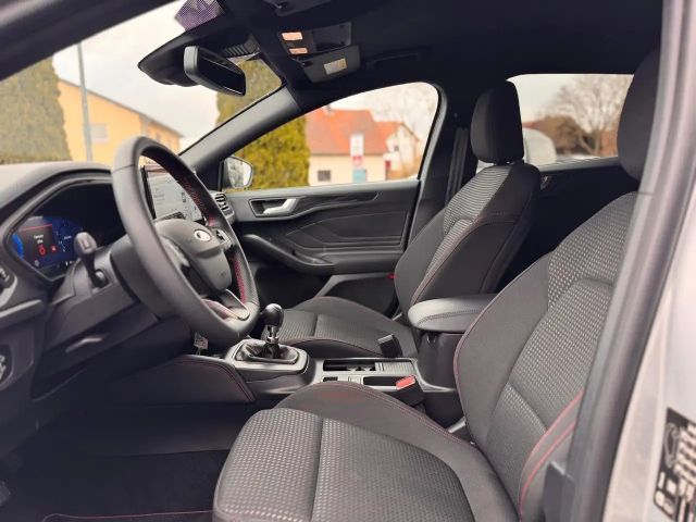 Ford Focus ST Line Wagon