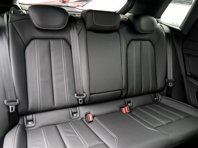 Audi Q4 e-tron SUV 45 e-tron Audi Q4 e-tron