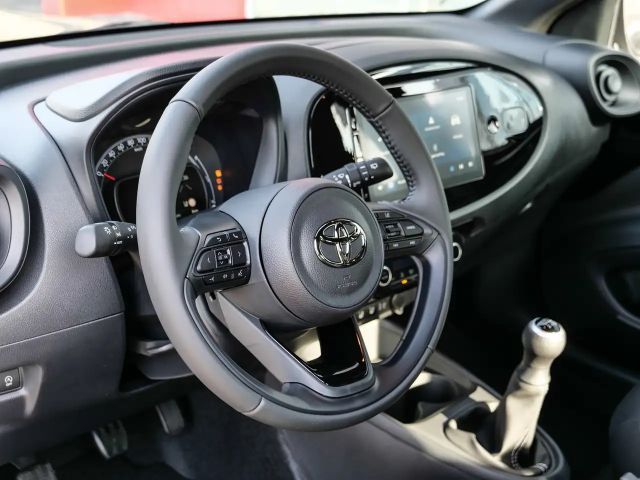 Toyota Aygo X 1.0 VVT-i Hatchback Play