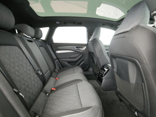 Audi A6 Avant Quattro S-Tronic