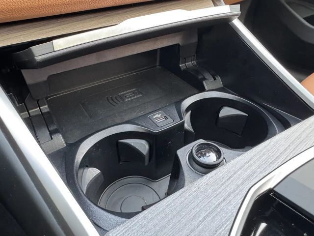 BMW 330 330e M-Sport Touring xDrive