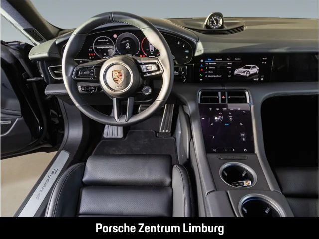 Porsche Taycan 4 Cross Turismo