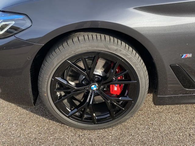 BMW 530 530i M-Sport Touring xDrive