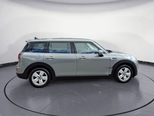 MINI One Clubman Clubman One Essential Trim Klimaaut. PDC ISOFIX