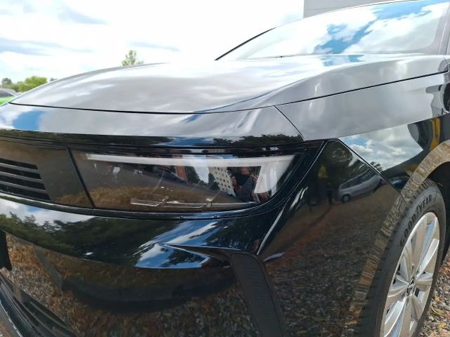 Opel Astra 1.2 Turbo Enjoy Sports Tourer Turbo