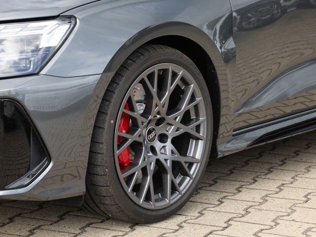 Audi RS3 Quattro S-Tronic Sedan