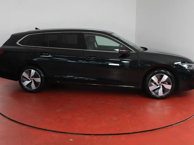 Volkswagen Passat 2.0 TDI Business DSG Variant