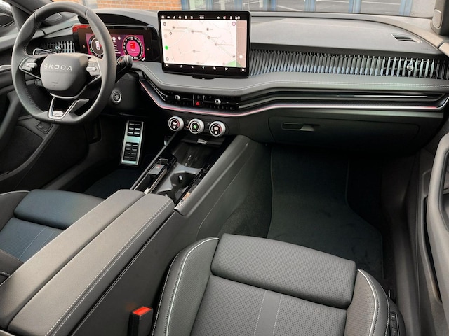 Skoda Superb 1.5 TSI Combi Sportline iV