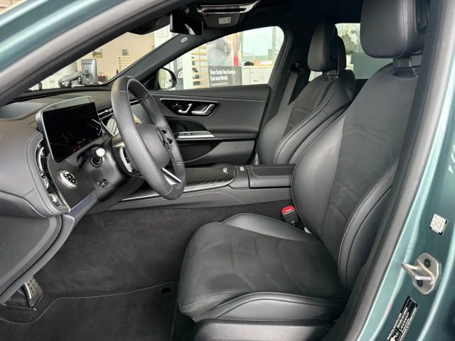 Mercedes-Benz E 300 AMG Line E 300 e