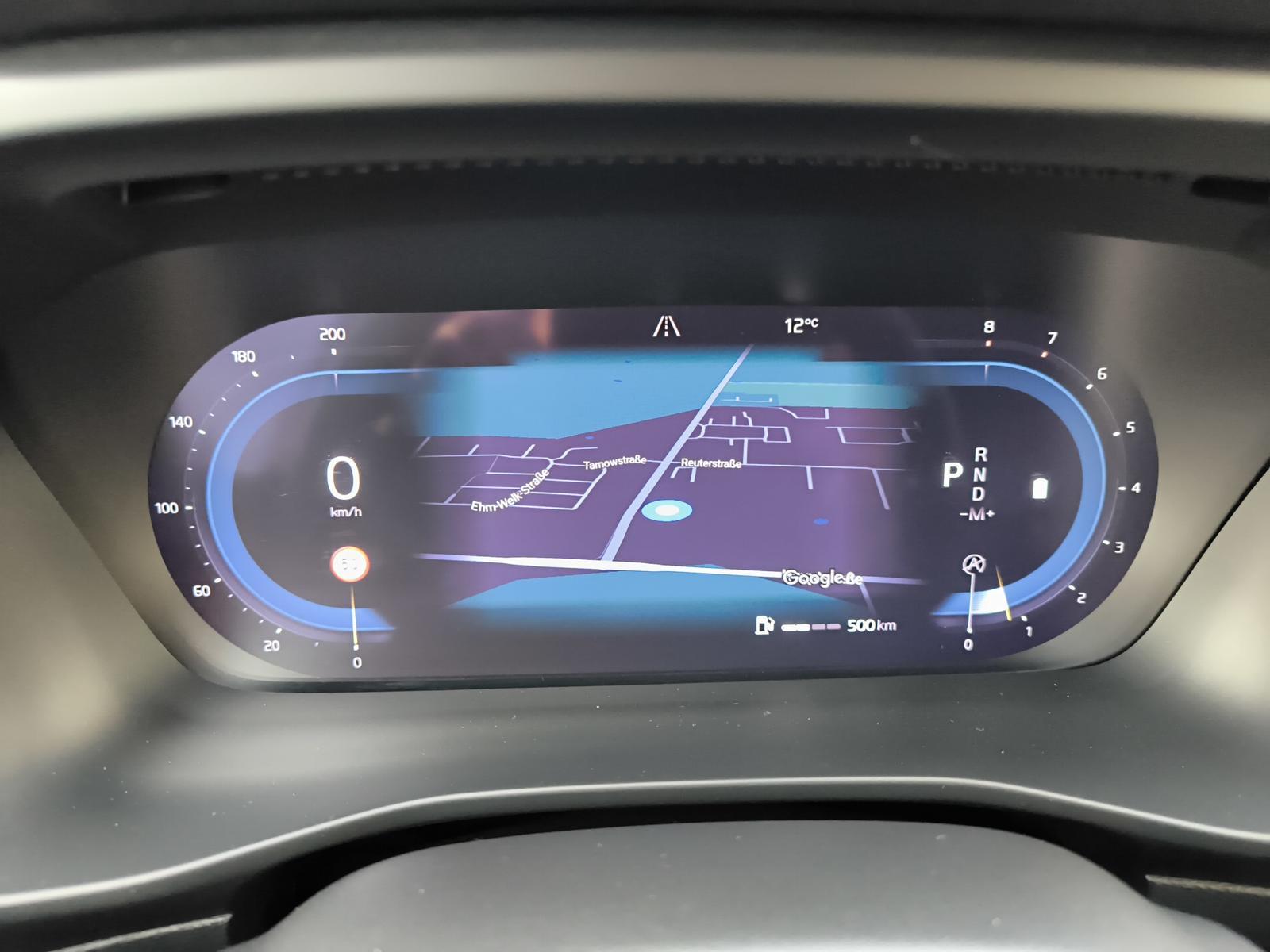 Volvo XC40 B3 Benzin ACC / BLIS / AHK