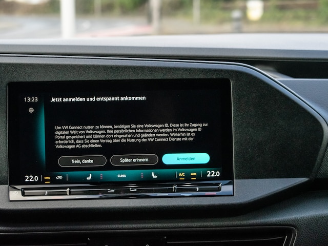 Volkswagen Caddy 5-Sitzer TDI AHK PDC GRA Klima