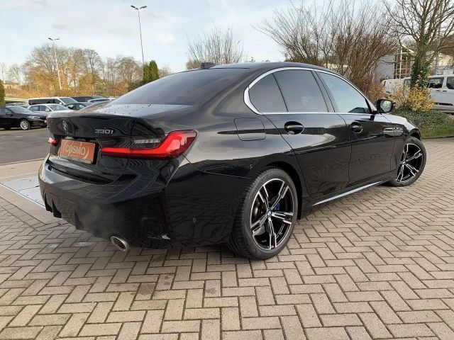 BMW 330 330i M-Sport Sedan xDrive