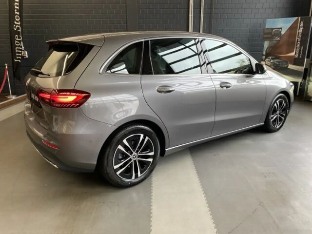 Mercedes-Benz B 180 Progressive