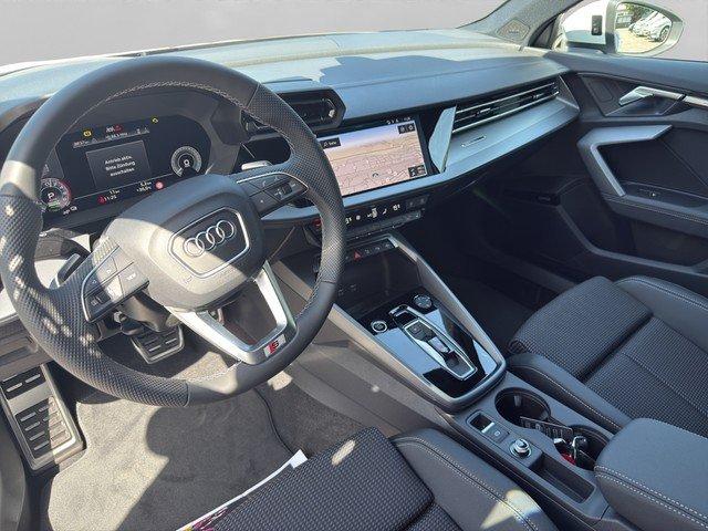 Audi A3 Ambiente Hybride S-Line Sedan