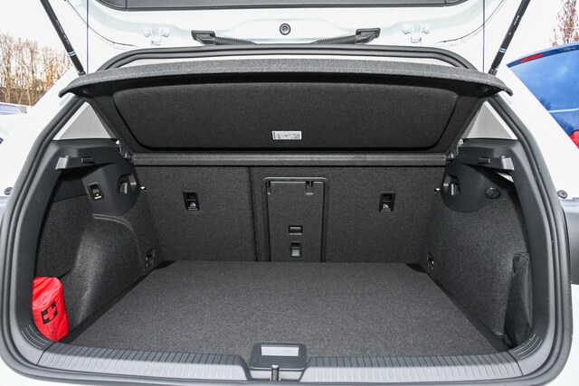 Volkswagen Golf 2.0 TSI DSG Golf VIII Style