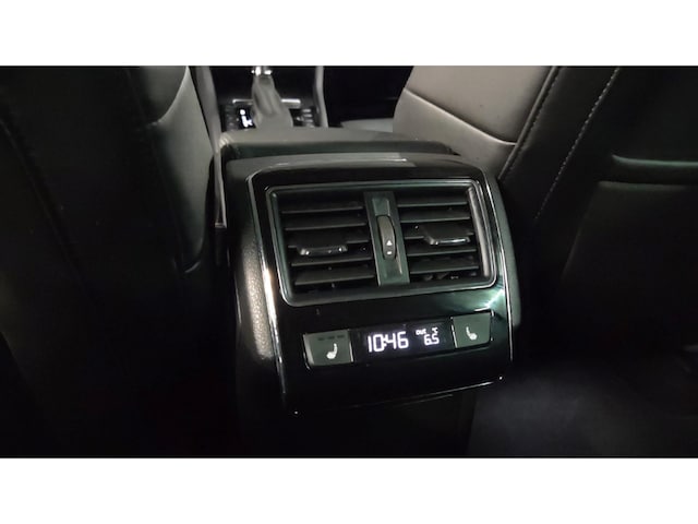 Skoda Superb 2.0 TSI Combi Laurin & Klement