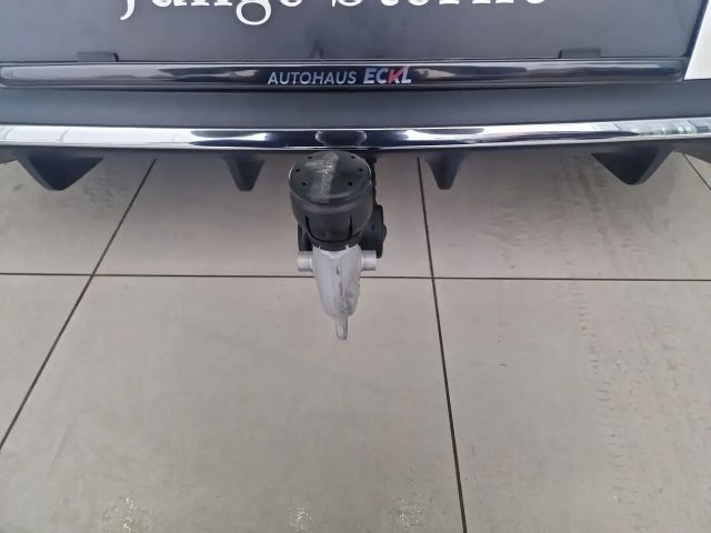 Mercedes-Benz CLA 200 AMG Line Coupé