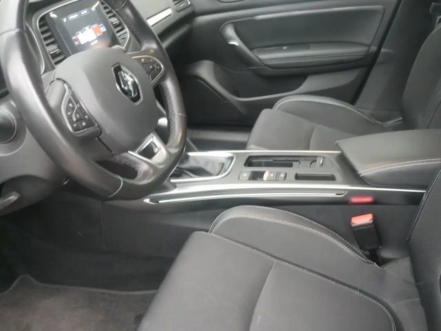 Renault Megane EDC Intens TCe 140