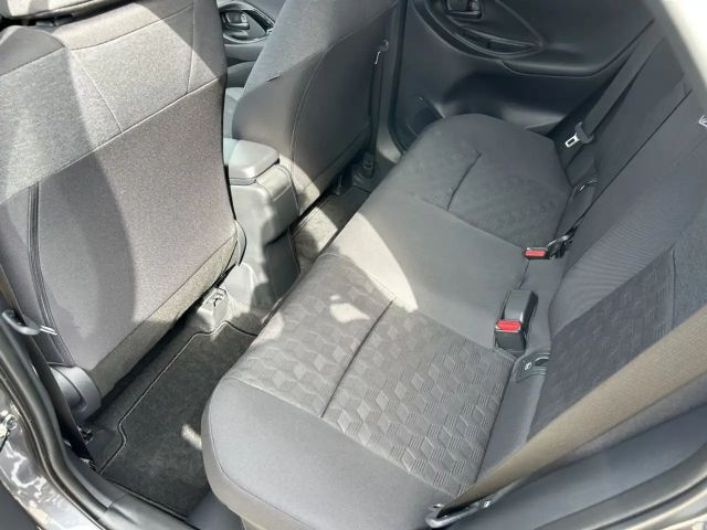 Toyota Yaris Hatchback Hybride VVT-i