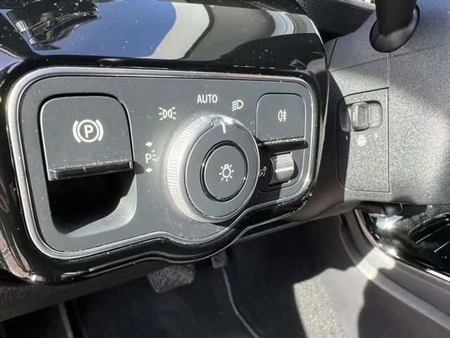 Mercedes-Benz A 180 A 180 d