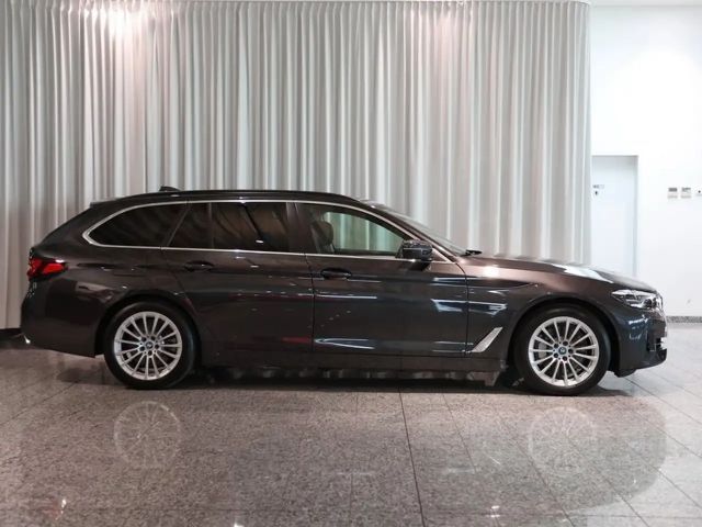BMW 530 530e Touring
