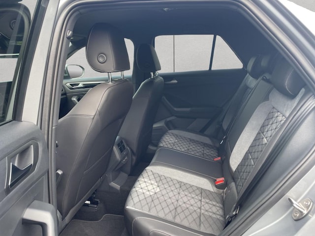 Volkswagen T-Roc 1.5 TSI DSG IQ.Drive R-Line