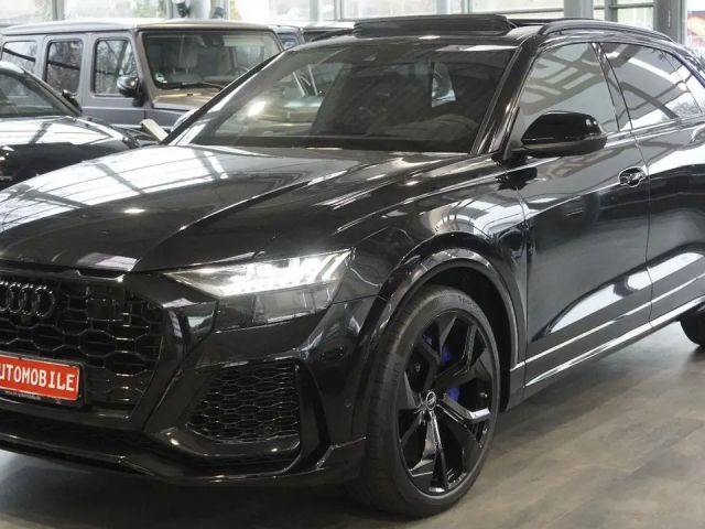 Audi RS Q8 *RS ESSENTIAL -PAKET*UVP 186 Tsd*
