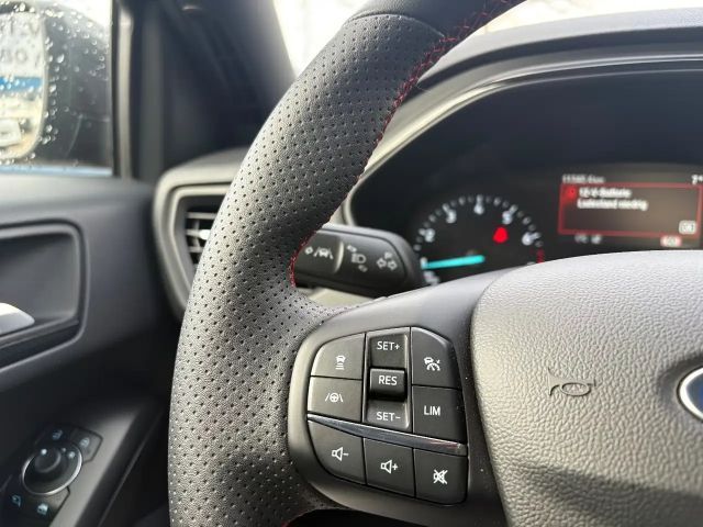 Ford Focus ST Line Wagon