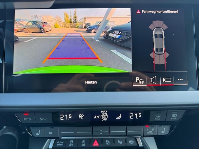 Audi RS3 Quattro S-Tronic Sedan