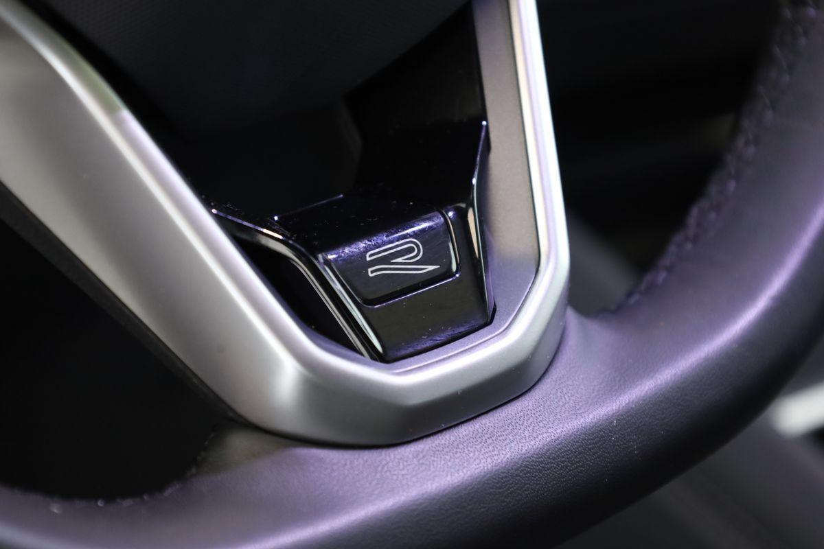 Volkswagen Tiguan 2.0 TSI DSG IQ.Drive R-Line