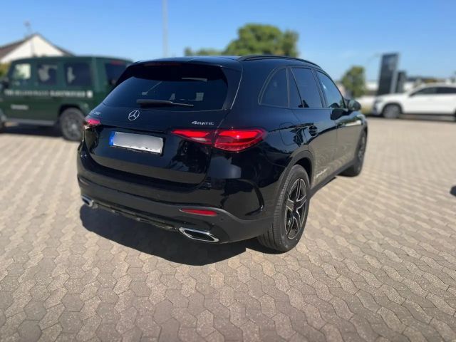 Mercedes-Benz GLC 200 4MATIC AMG Line