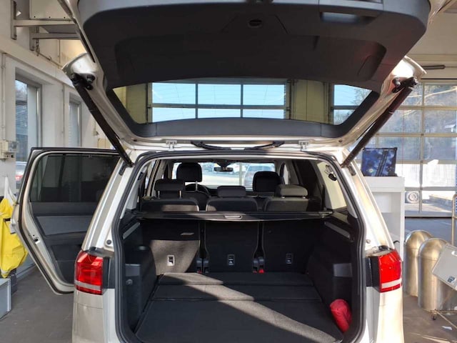 Volkswagen Touran DSG Move