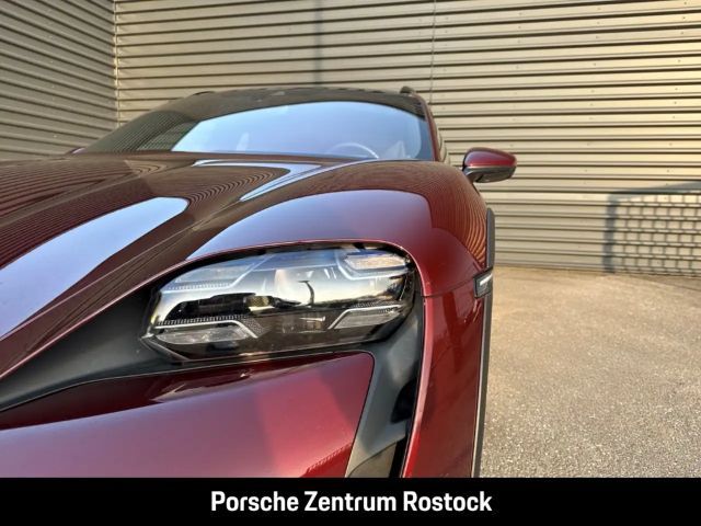 Porsche Taycan 4 Cross Turismo
