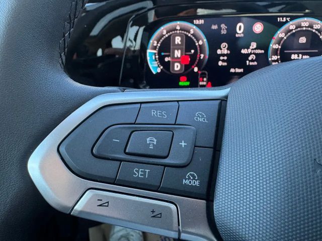 Volkswagen Golf Business DSG Variant