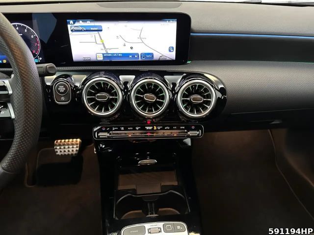 Mercedes-Benz A 200 AMG Line