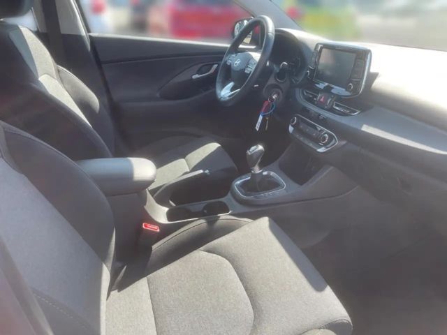 Hyundai i30 Hybrid Select