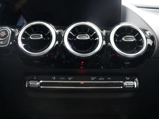 Mercedes-Benz B 220 4MATIC Progressive