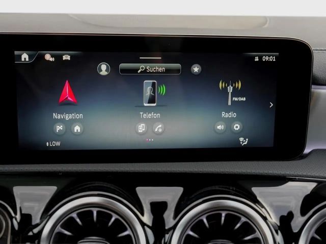 Mercedes-Benz CLA 180 AMG Line Shooting Brake