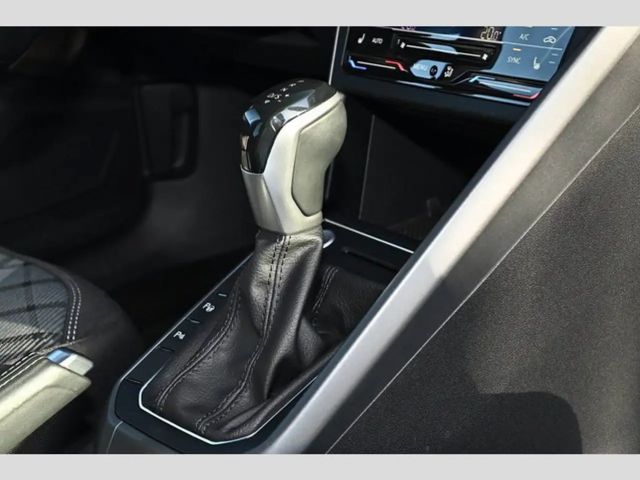 Volkswagen Polo DSG R-Line