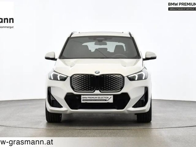 BMW iX1 xDrive30