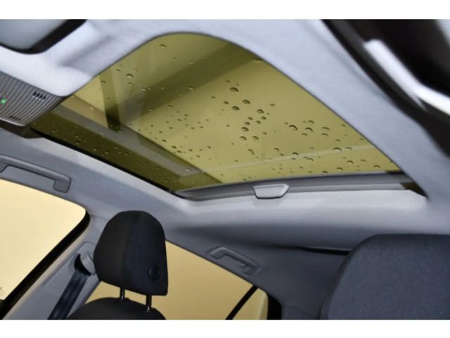 Volkswagen Golf 1.5 TSI Golf VIII