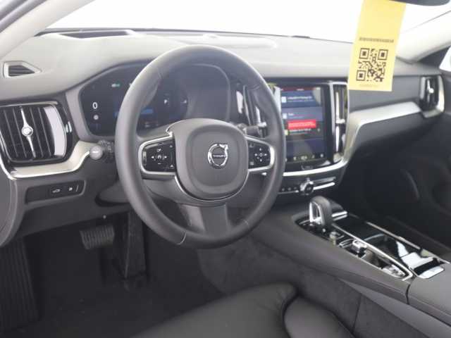 Volvo V60 AWD Dark Plus T6