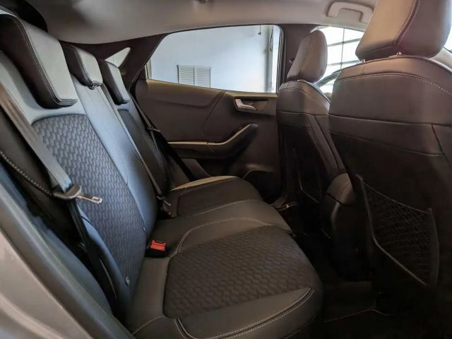 Ford Puma EcoBoost Titanium