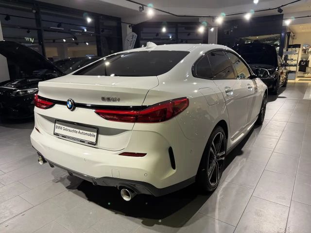 BMW 220 220i Coupé M-Sport